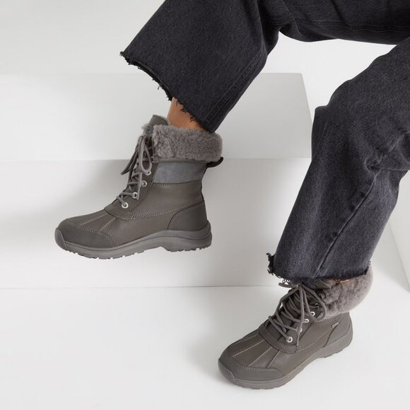 UGG Adirondack III Women's Boot - Picture 1 of 10